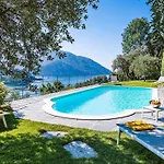 Baia Blu 12, Emma Villa Recco