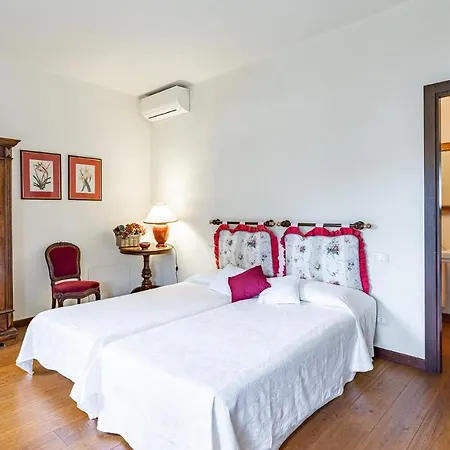 Baia Blu 12, Emma Βίλα Recco