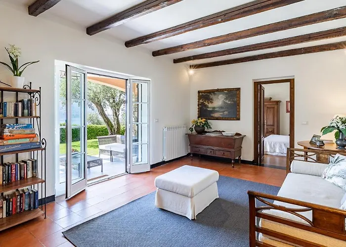 Baia Blu 12, Emma Вилла Рекко