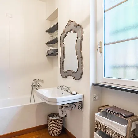 Villa Baia Blu 12, Emma *