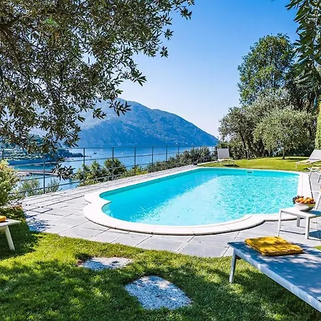 Baia Blu 12, Emma Villa Camogli