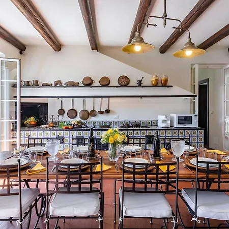 فيلة Baia Blu 12, Emma